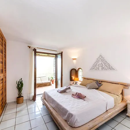 Gio Punta Caruso Villa *